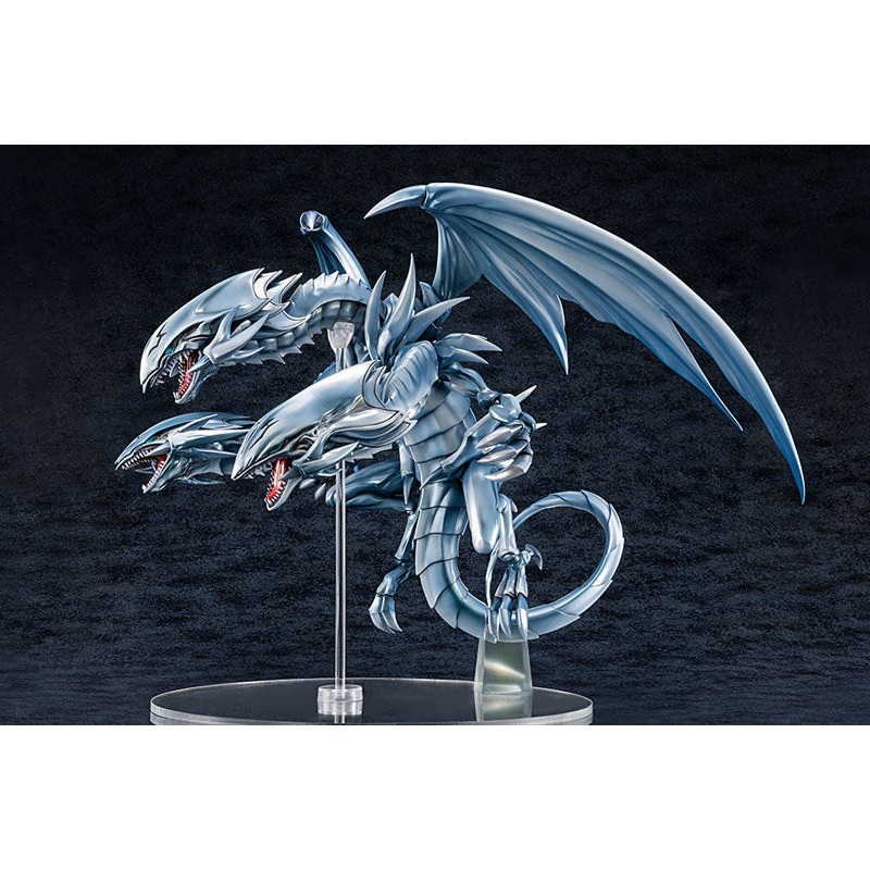 Yu-Gi-Oh! Duel Monsters Blue-Eyes Ultimate Dragon