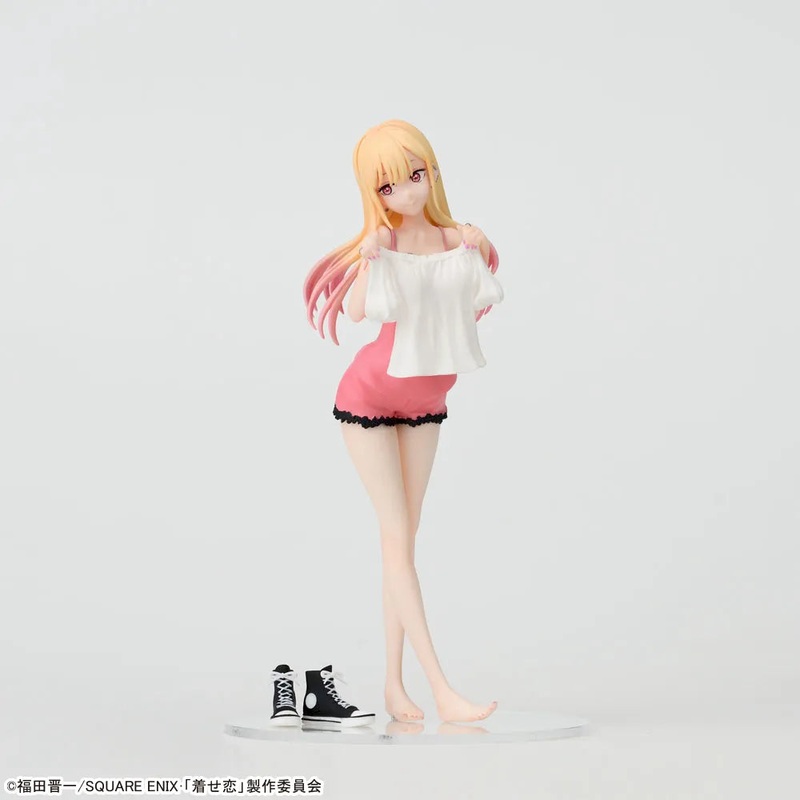 MY DRESS-UP DARLING LUMINASTA – KITAGAWA MARIN TRYING IT ON