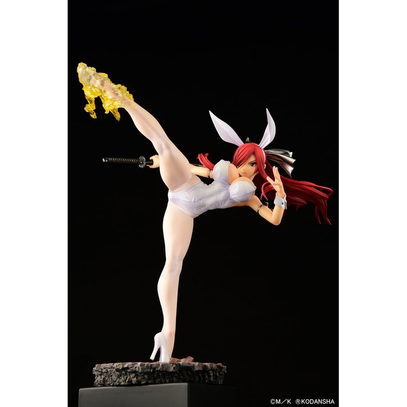 Fairy Tail – Erza Scarlet High Kick Ver. Bunny White Red or Black